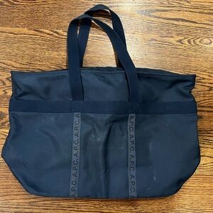 APC WEEKENDER TRAVEL BAG IN BLUE AVERAGE SIZE GREAT CONDITION